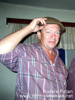 Pepo Glavina posing inside his home in in Šušnjevica