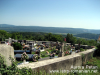 The cemetery next to the church in Brdo