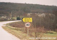 On the road to Šušnjevica signs with Romanian-sounding names, Katun